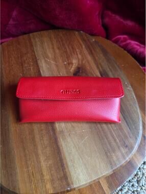 Guess Red Faux Leather Sunglasses Eyeglass Case Textured Magnetic Snap Closure